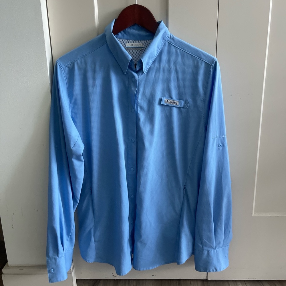 Columbia Men's Light Blue Casual Shirt